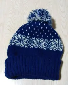 ネイビー 雪の結晶模様 ニット帽 ポンポン付き