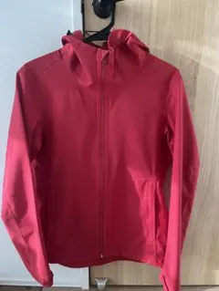 ユニクロ　ナイロンジャケット