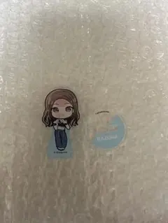 LE SSERAFIM カズハ カプセルトイ アクリルスタンド
