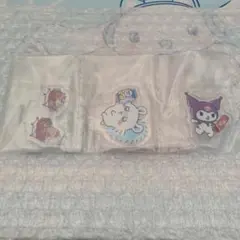 ちいかわ ×サンリオ キャラクターズ レイヤーアクリルスタンド　モモンガ　クロミ