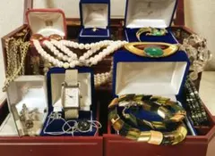 遺品整理 大量 刻印アクセサリー 指輪 腕時計 パール 金色喜平ブローチ未検品
