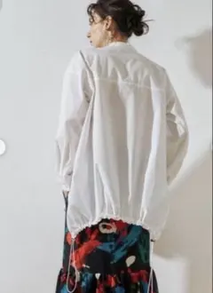 UN3D. BACK GATHER SHのサムネイル