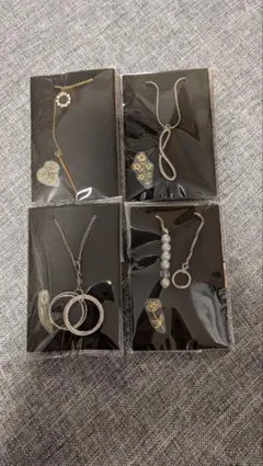 大人きれいめ ロングネックレス4本セット