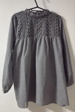 今月までの出品★刺繍入りチェック柄長袖シャツ