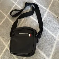 トミーヒルフィガー ブラックレザーショルダーバッグ