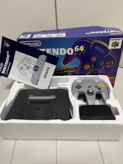 NINTENDO 64 本体とコントローラー
