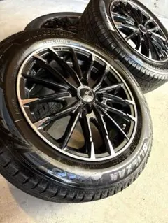 2025年製造　ブリヂストン185/60R15スタッドレスタイヤ・ホイールセットのサムネイル