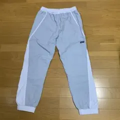 adidasナイロンパンツ ライトグレー ホワイトのサムネイル