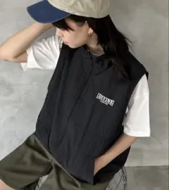 ナイロンベスト　夏服　ドローコードポケット付き