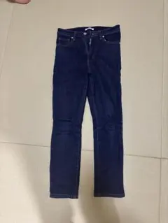 Item thumbnail for item e2ecea3c-a42a-4f6c-9095-4d766276f1c2