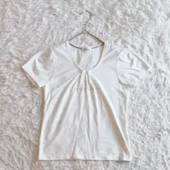 マリクレール ロゴ入りTシャツ 刺繍 Uネック シンプル ギャザー E10681のサムネイル