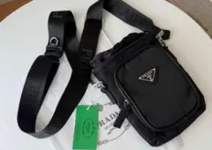 ナイロン ショルダーバック