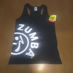 ズンバ　ZUMBA 黒 タンクトップ レーサーバック ロゴ 入り