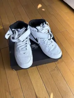 Nike Air Force 1 Mid ホワイト/ブラック