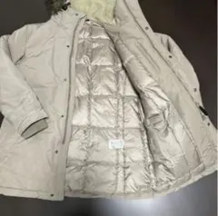 UNIQLO ファー付きボアダウンジャケット ベージュ　ユニクロ