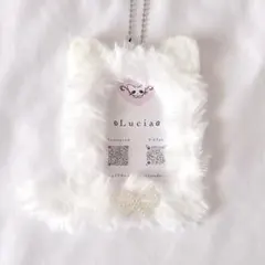 ネコちゃん ふわふわ 白 トレカケース Ｎｏ．5