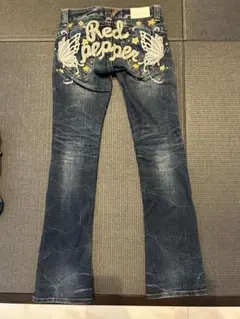 Red Pepper 蝶と星刺繍 フレアパンツ