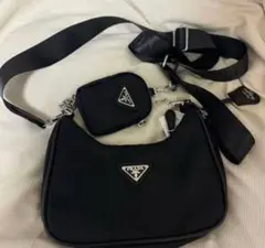 【本日限り】PRADA ブラック ショルダーバッグ