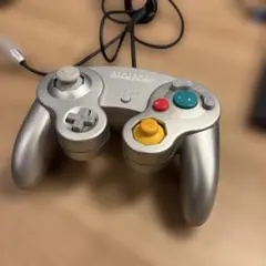 ニンテンドー ゲームキューブ コントローラ シルバー