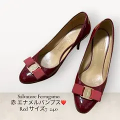 Salvatore Ferragamo 赤 エナメル パンプス ヒール　ボルドーのサムネイル