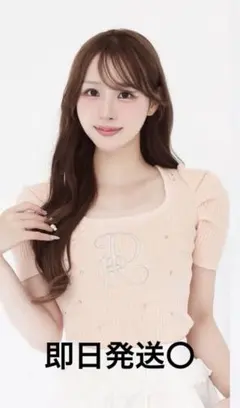 パフショルDRロゴビジューニットトップス darich ダーリッチ パフショルDRロゴビジューニットトップス darich ダーリッチ - メルカリ