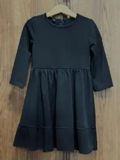 ブラック ワンピース 長袖 フレアスカート　式