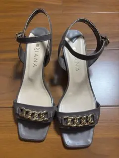 DIANA サンダル チェーンモチーフ グレー 24cmのサムネイル