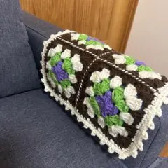 グラニースクエアマルチカバー　ハンドメイド　かぎ編み