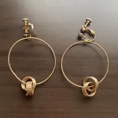 【新品未使用】 ゴールド フープイヤリング ノットデザイン アクセサリー