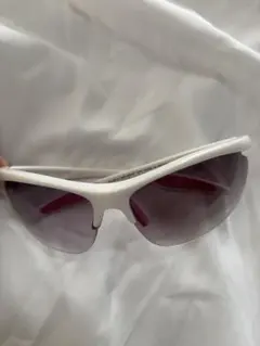 ホワイト ピンク スポーツサングラス 収納袋付き