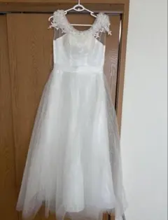 ホワイトウェディングドレス Aライン