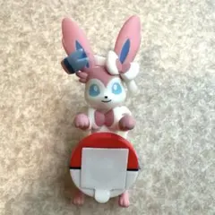 ポケモン 一番くじ 街歩きちらりんフレンズ　ニンフィア F賞