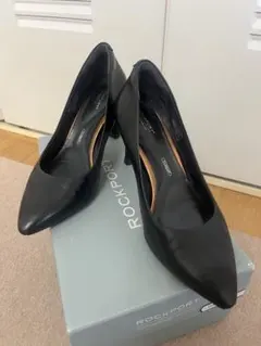 ROCKPORT TOTAL MOTION パンプス ブラック 23.5cmのサムネイル