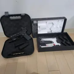 ガス銃　グロック18c 2丁　ロングマガジン✖️2 予備マガジン✖️2 ケース付き ガス銃 グロック18c 2丁 ロングマガジン✖️2 予備マガジン✖️2