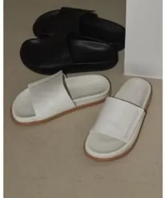 新品 todayful レザースライドサンダルのサムネイル
