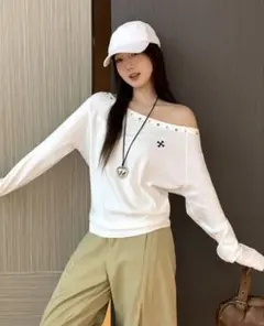 SHEIN オフショルダー スタッズ 長袖 カットソー ホワイト mサイズ