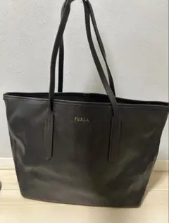 FURLA フルラ トートバッグ ブラック　黒 A4 通勤　シンプル　鞄　肩掛け