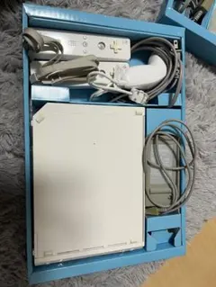 Wii本体とゲームソフト2本セット