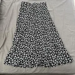 【美品】ZARA 花柄フレアロングスカート