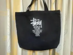 Stussy WORLD TOUR トートバッグ ブラックのサムネイル