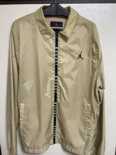 ナイロンジャケット