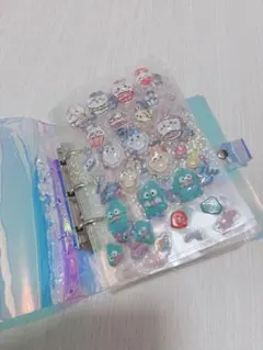 ダイソー3穴B8オーロラバインダーシール帳完成品　シール台紙付きシール交換用に