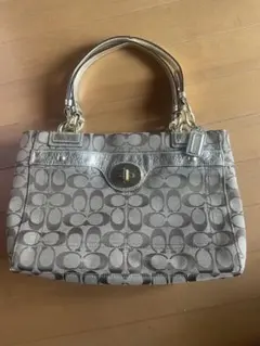 COACH シグネチャー ハンドバッグのサムネイル