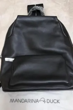 MANDARINA DUCK ブラックリュックのサムネイル