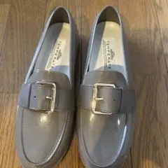 TEMPERATE グレー バックル付きローファー 38