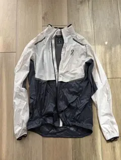 On Weather Jacket メンズXS(上) ウィメンズS(下・穴あり)