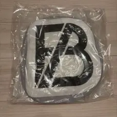 2:BE SS席特典 ダイカットクッションのサムネイル