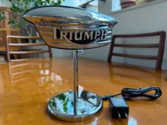 ＜ハンドメイド＞　トライアンフ　 バイクエンブレムスタンド　フルカラーLED照明 2026年最新】トライアンフ エンブレムの人気アイテム - メルカリ