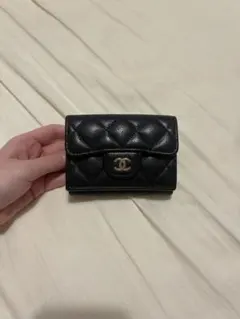 CHANEL ブラック レザー 三つ折り財布