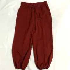 美品　GU ジーユー　ジョガーパンツ　ズボン　ワインレッド　ゆったり
